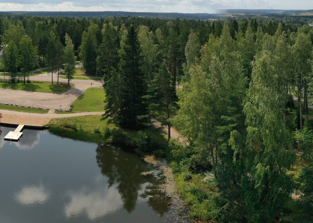 Ankkalammen eteläpäädyn ilmakuva.