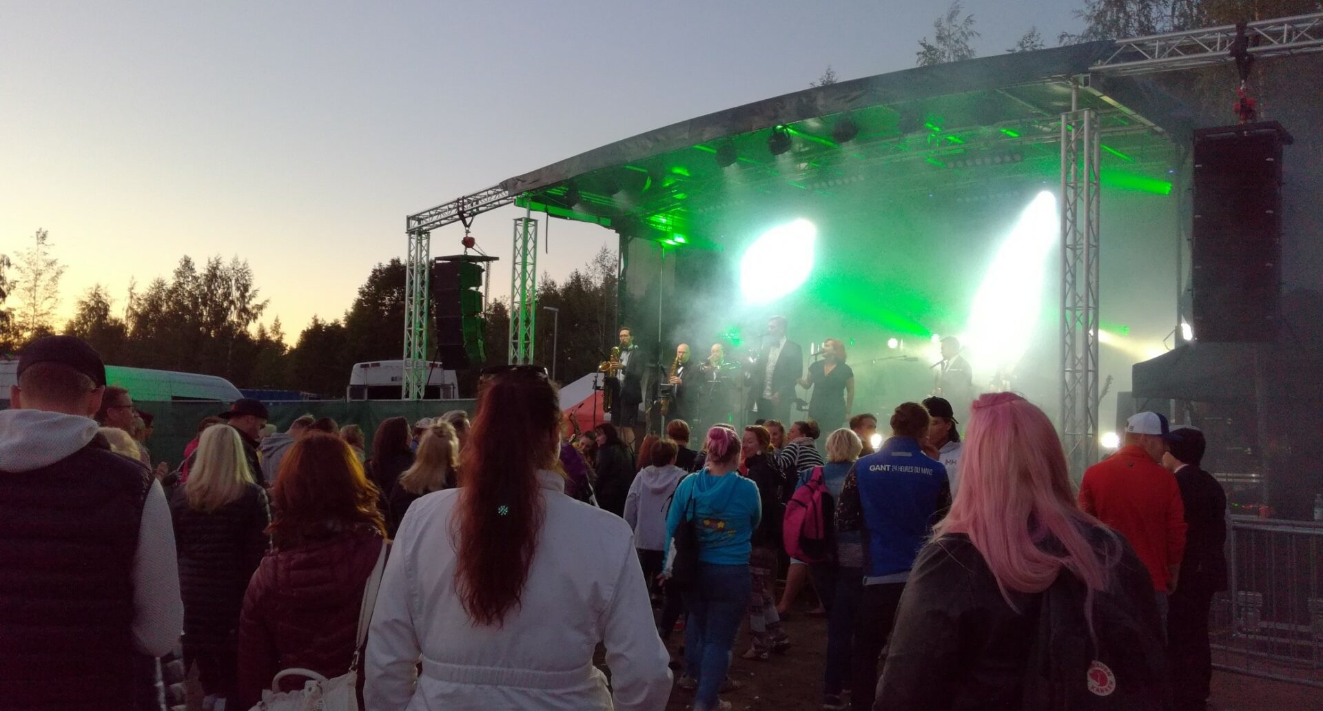 Link card background image