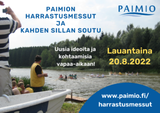Soutujoukkueita Paimionjoessa. Lisäksi teksti jossa kerrotaan että Harrastusmessut ja Kahden sillan soutu järjestetään 20.8.2022.
