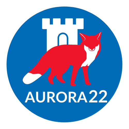 AURORA22 -valmiusharjoituksen logo, jonka piirroskuvassa kettu seisoolinnamaisen rakennuksen edessä.