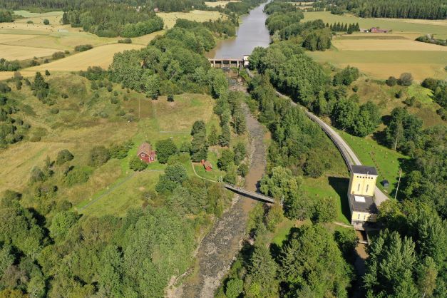 Dronekuva Paimionjoesta, kuvannut Oskari Summanen.