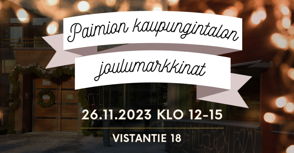 Paimion kaupungintalon joulumarkkinat, taustalla kaupungintalon ovi havukransseineen