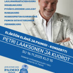 Hymyilevä mies valkoisessa asussa sekä Paimio 700 -juhlavuodeb logo ja perustiedot Eläköön elämä ja Paimio! -konsertista.