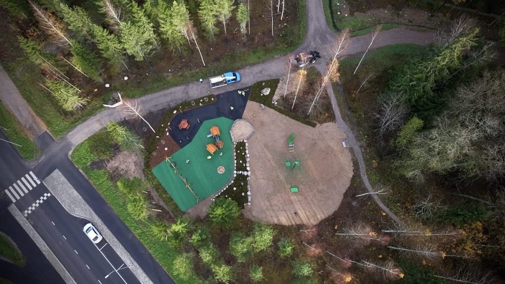 Ilmakuva Koivulinnan uudesta leikkipuistosta.