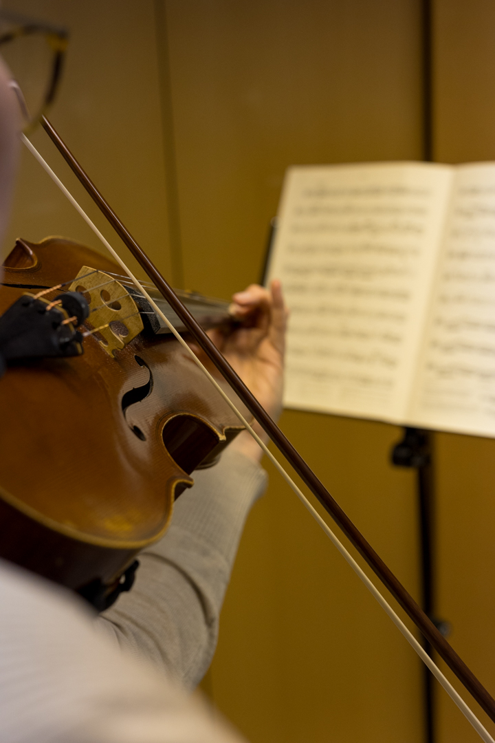 Viulu ja nuottiteline