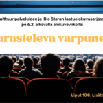 Pimeässä kuvassa ihmishahmot katsovat elokuvateatterin kirkasta ruutua.