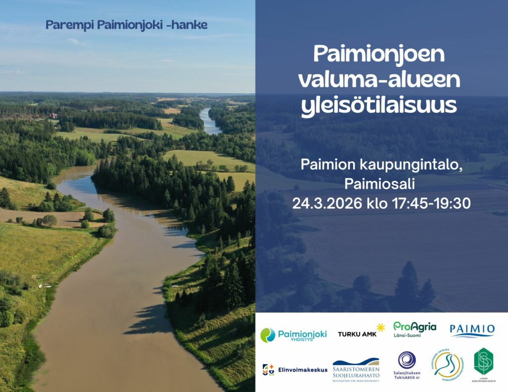 Vasemmalla ilmakuva kesäisestä Paimionjoesta rantoineen. Oikealla tapahtuman perustiedot ja alhaalla kahdeksan logoa.